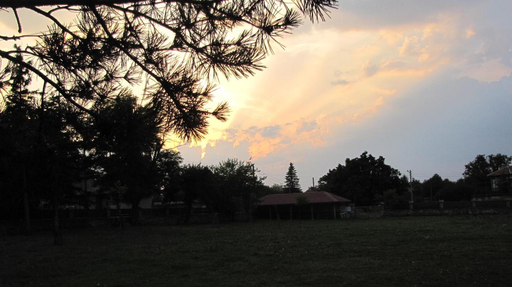 Guest House Ongal Krushuna Bagian luar foto